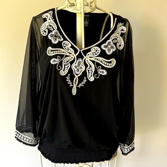 Alfani Tops - Beautiful pattern on black shirt with see thru sleeves